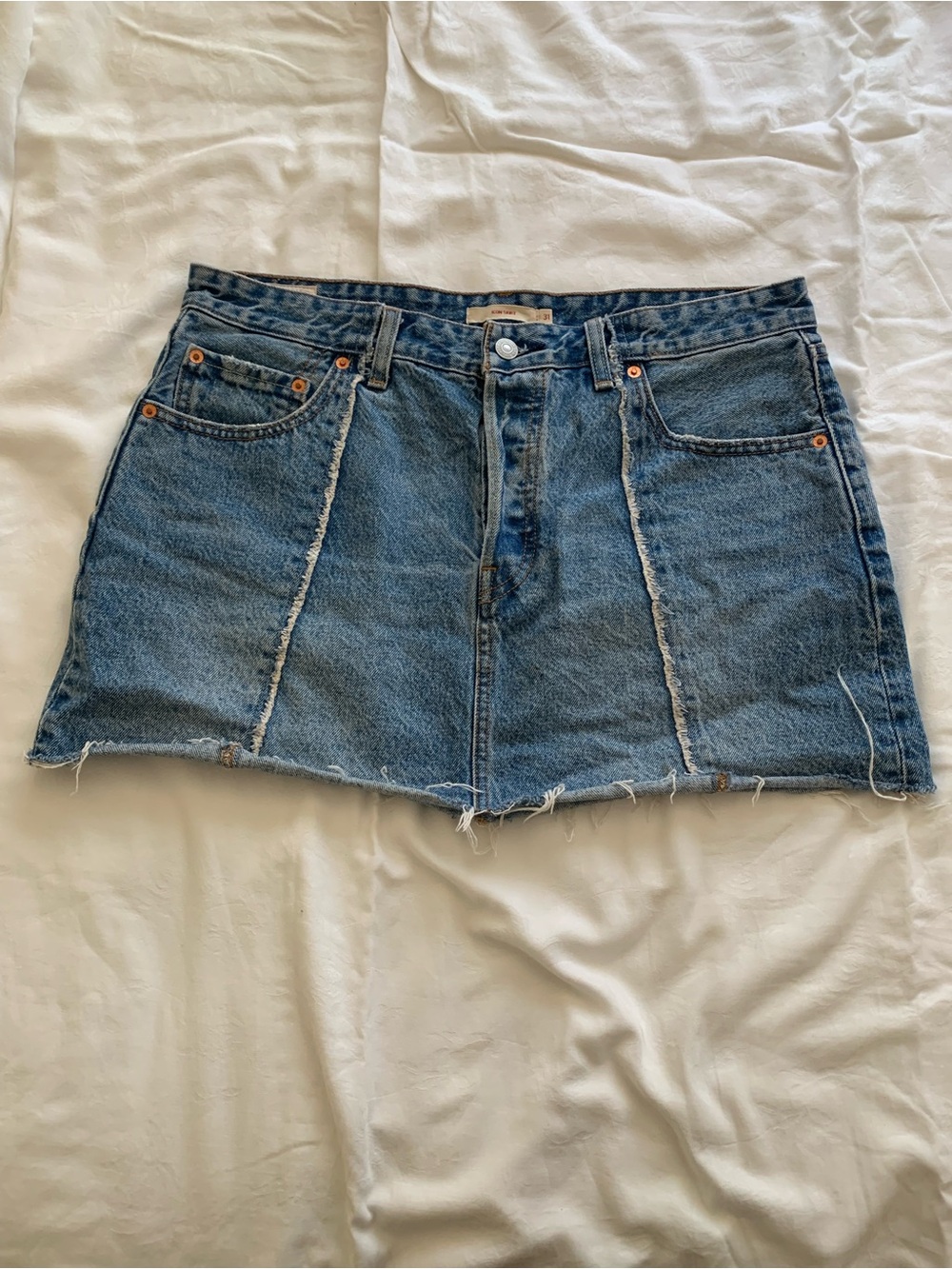 Levi’s premium icon skirt Frayed Hem Blue Denim Mini Skirt
